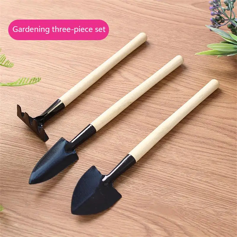 Gardening Tools Three-Piece Set